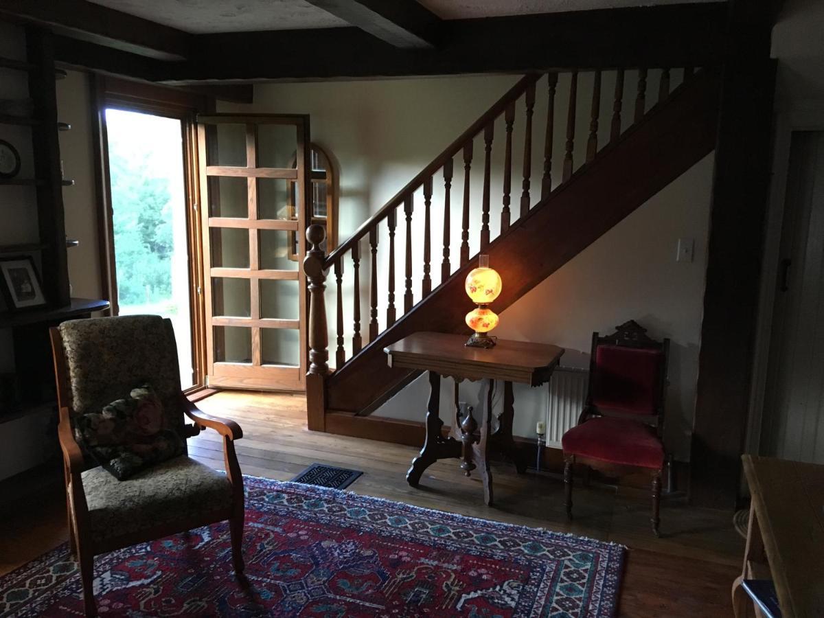Sawyer'S Creek Bed And Breakfast Algonquin Highlands Buitenkant foto
