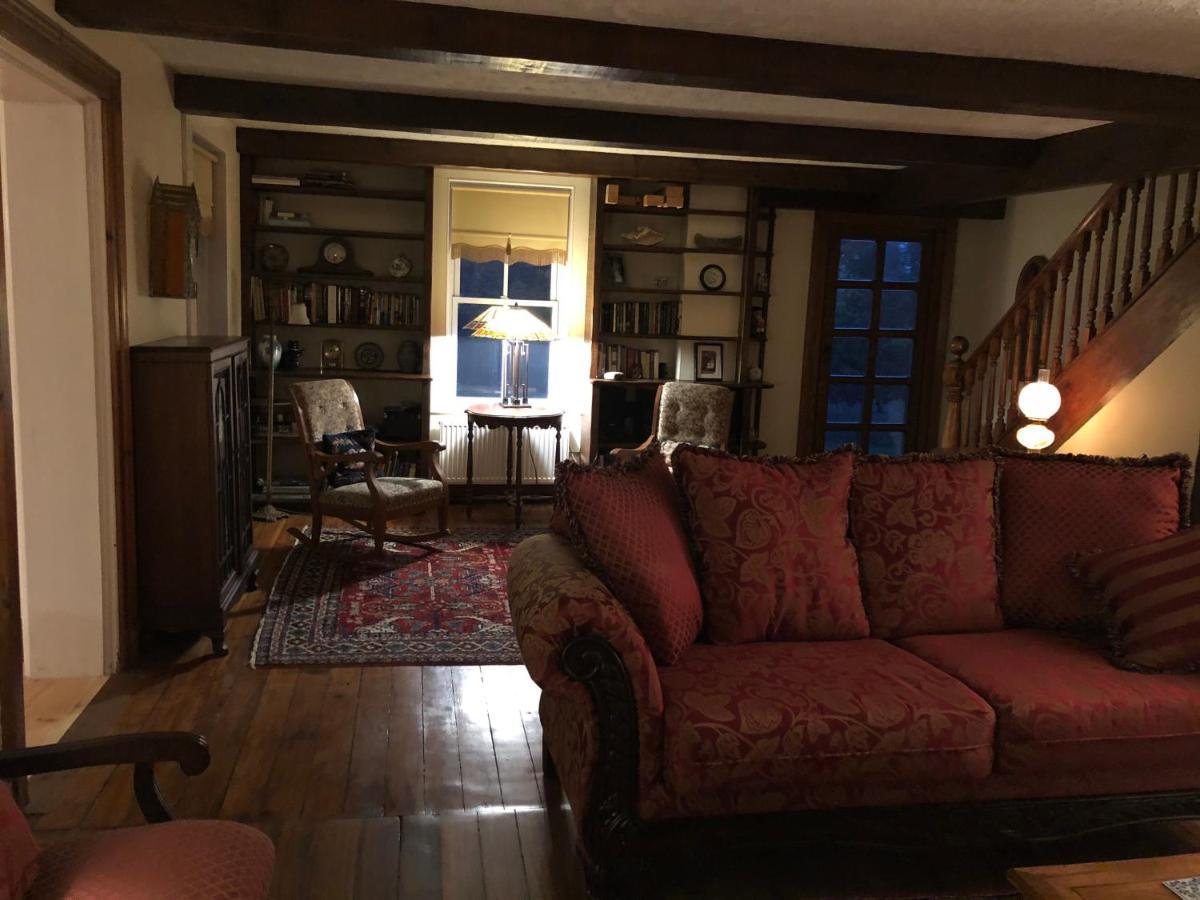 Sawyer'S Creek Bed And Breakfast Algonquin Highlands Buitenkant foto