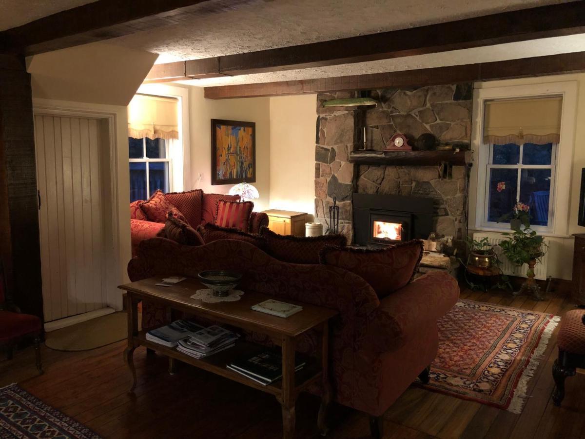 Sawyer'S Creek Bed And Breakfast Algonquin Highlands Buitenkant foto